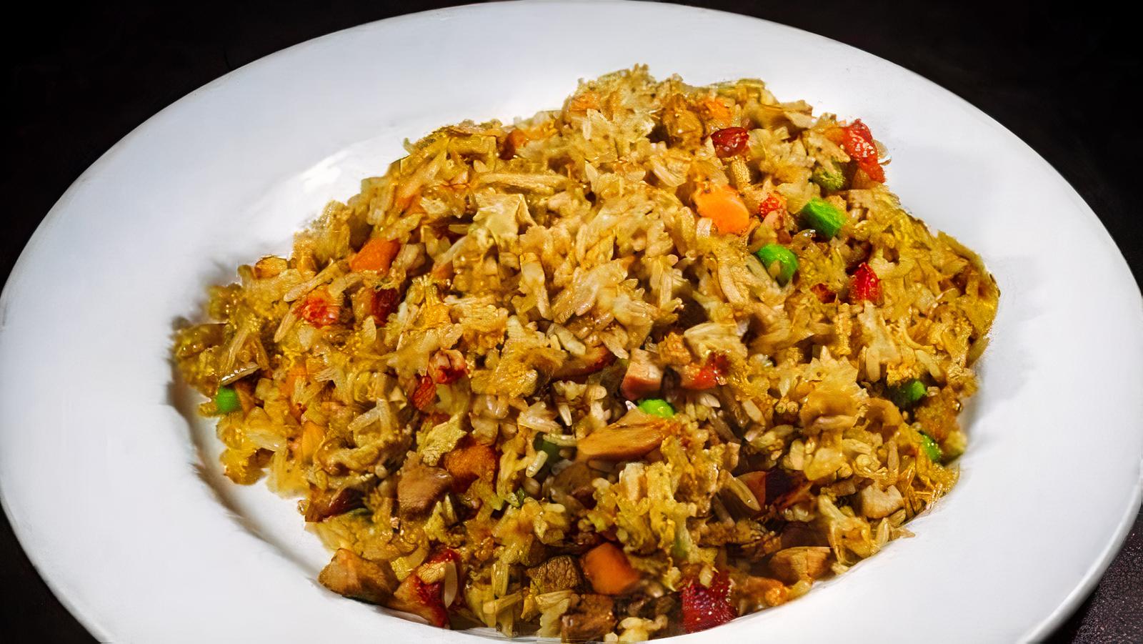 L06 BBQ Pork Fried Rice 炒饭猪肉