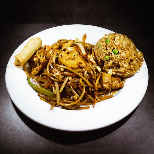 L07 Chicken Lo Mein 鸡肉捞面