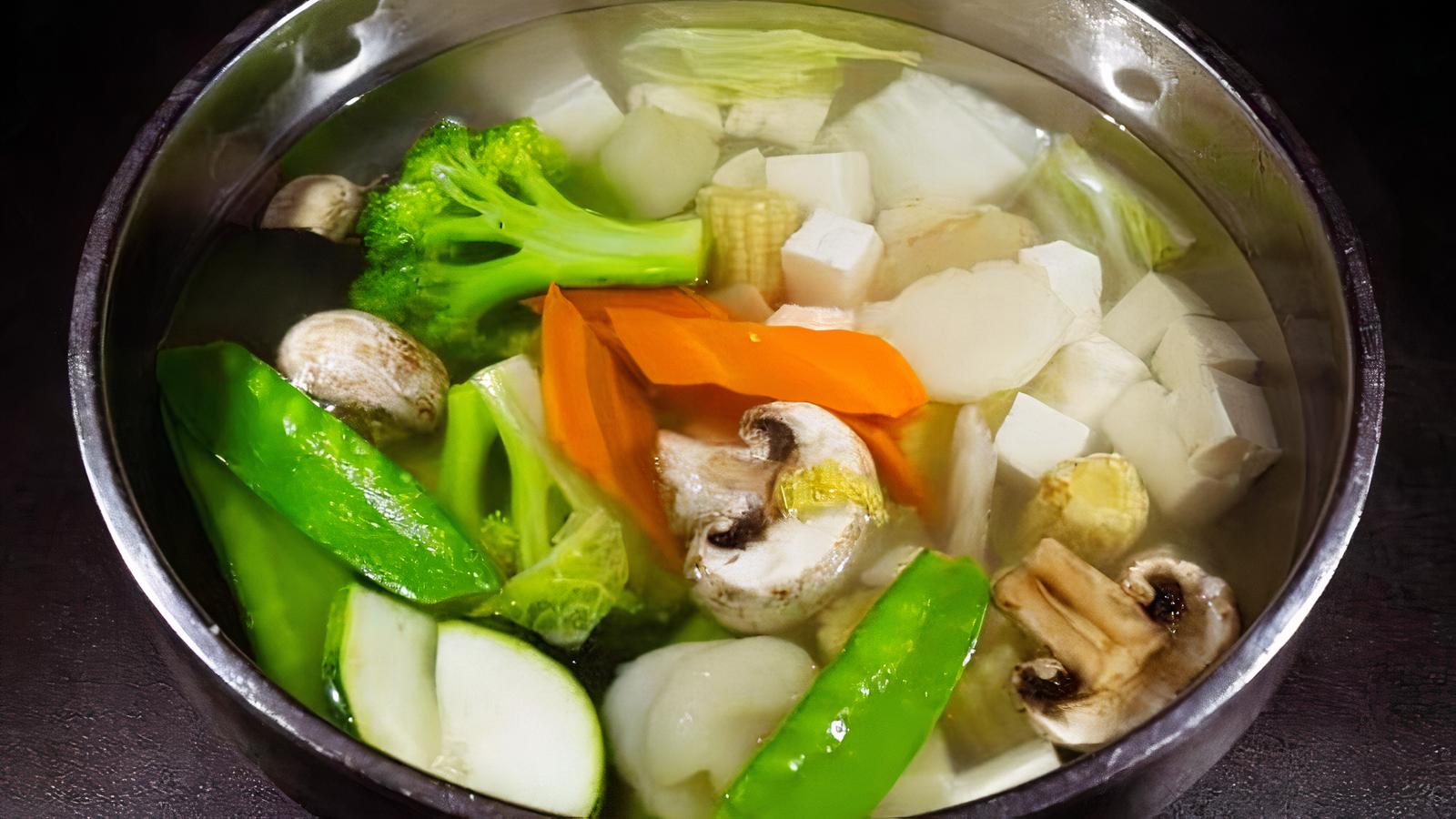 Tofu Vegetable Soup 豆腐汤