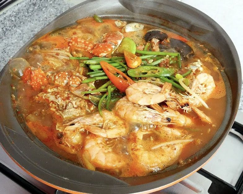 해물전골 / Assorted Seafood Jeon Gol