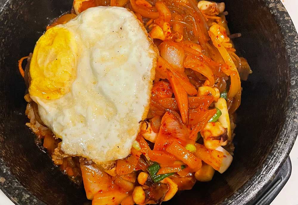 오징어 돌솥 / Squid Dol Sot Bibimbap
