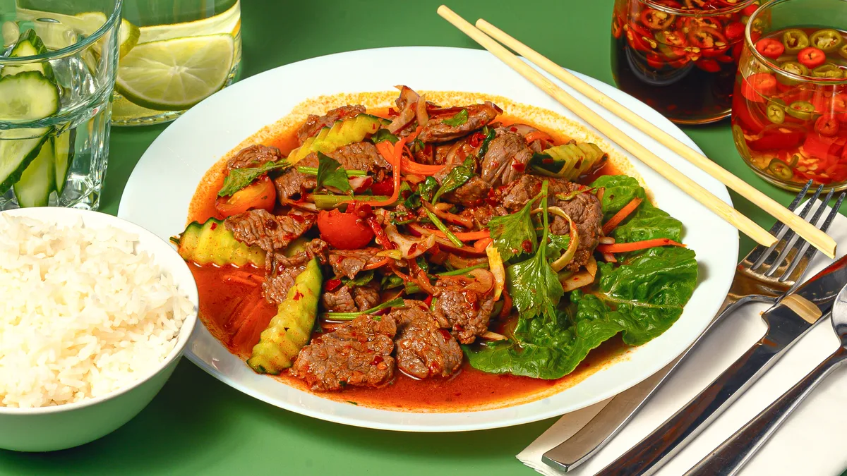 54. Yum Nua 🌶