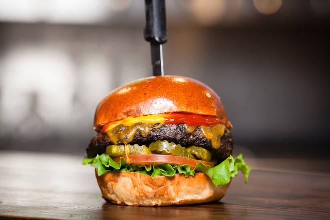 Backyard Classic Burger