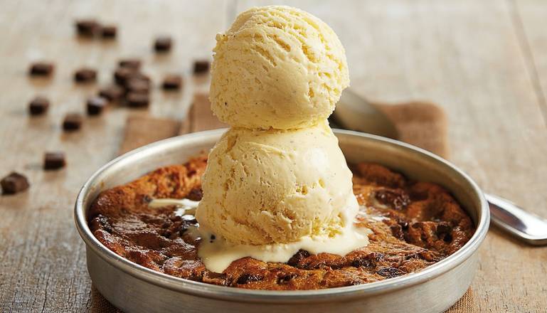 BJ's Chocolate Chunk Pizookie