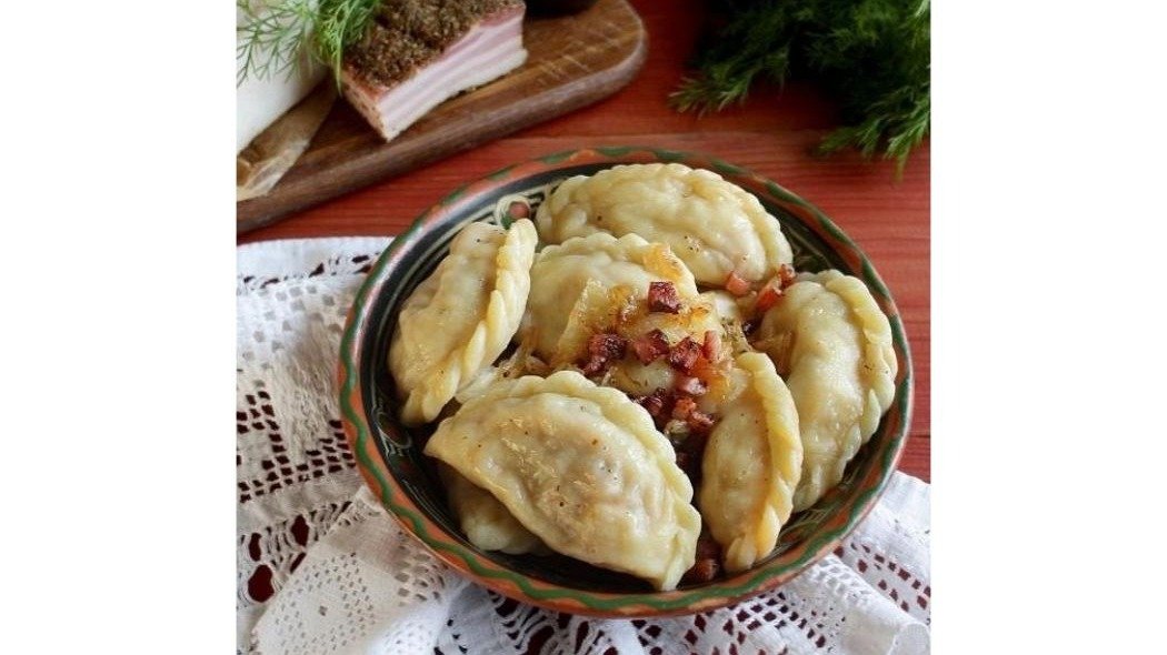 Varenyky (pirohy) so zemiakmi a pečeňou