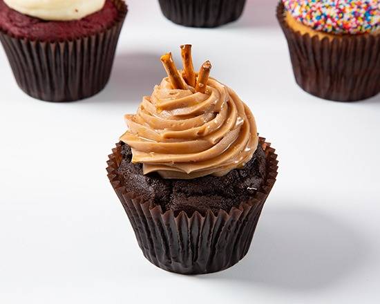 Salted Caramel Crunch Cupcake