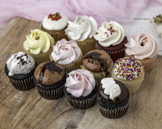 12 Mini Cupcakes - Variety