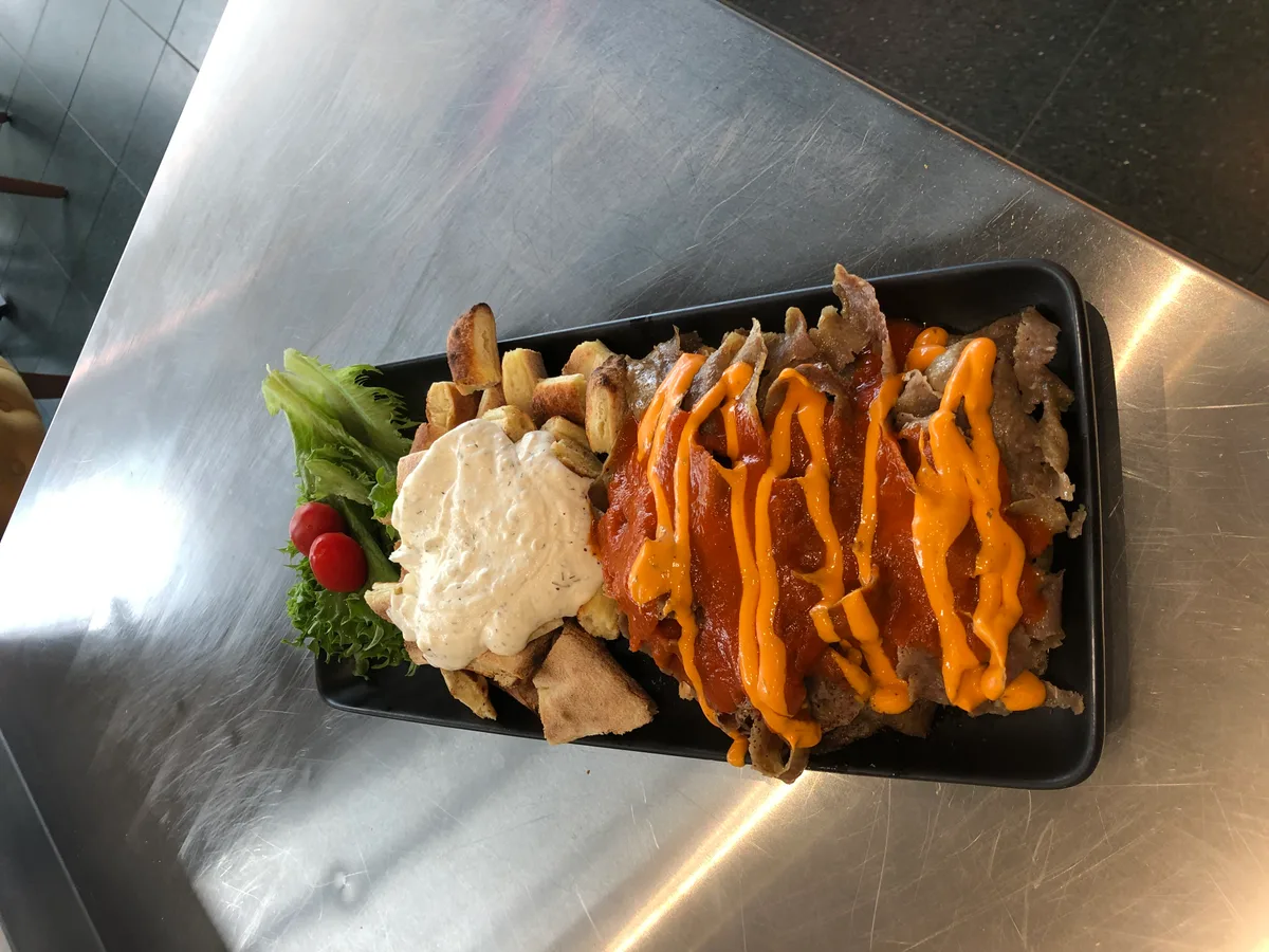 Iskender kebab