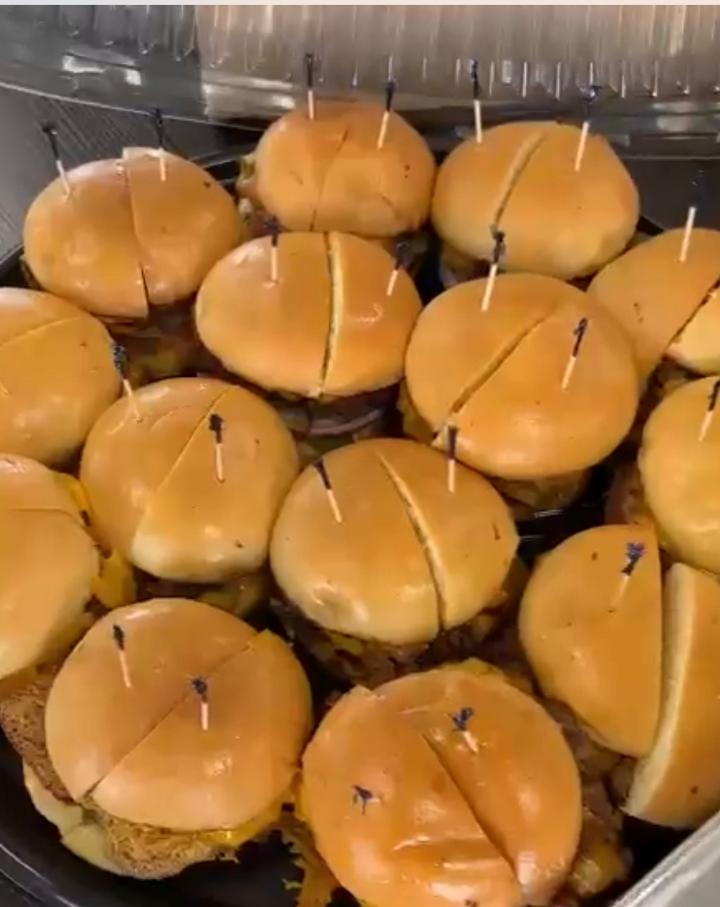 Premium Smash Burger Platter (14)