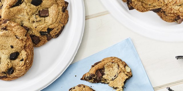 Chocolate Chip Cookie