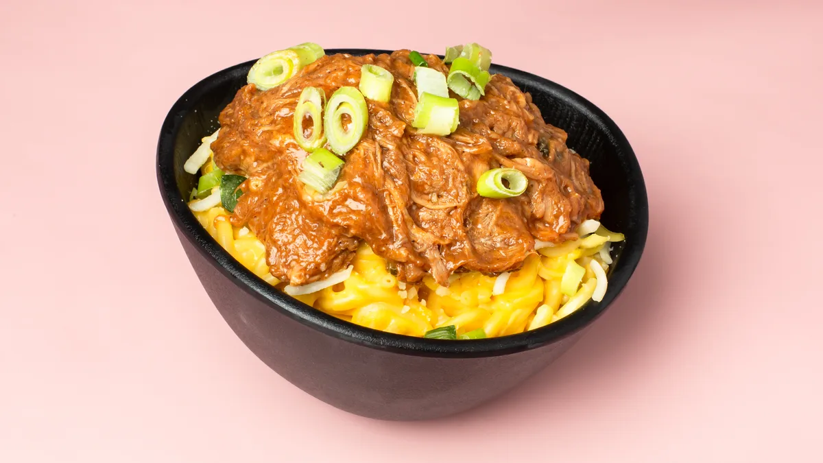 Mac and Cheese Pulled Pork