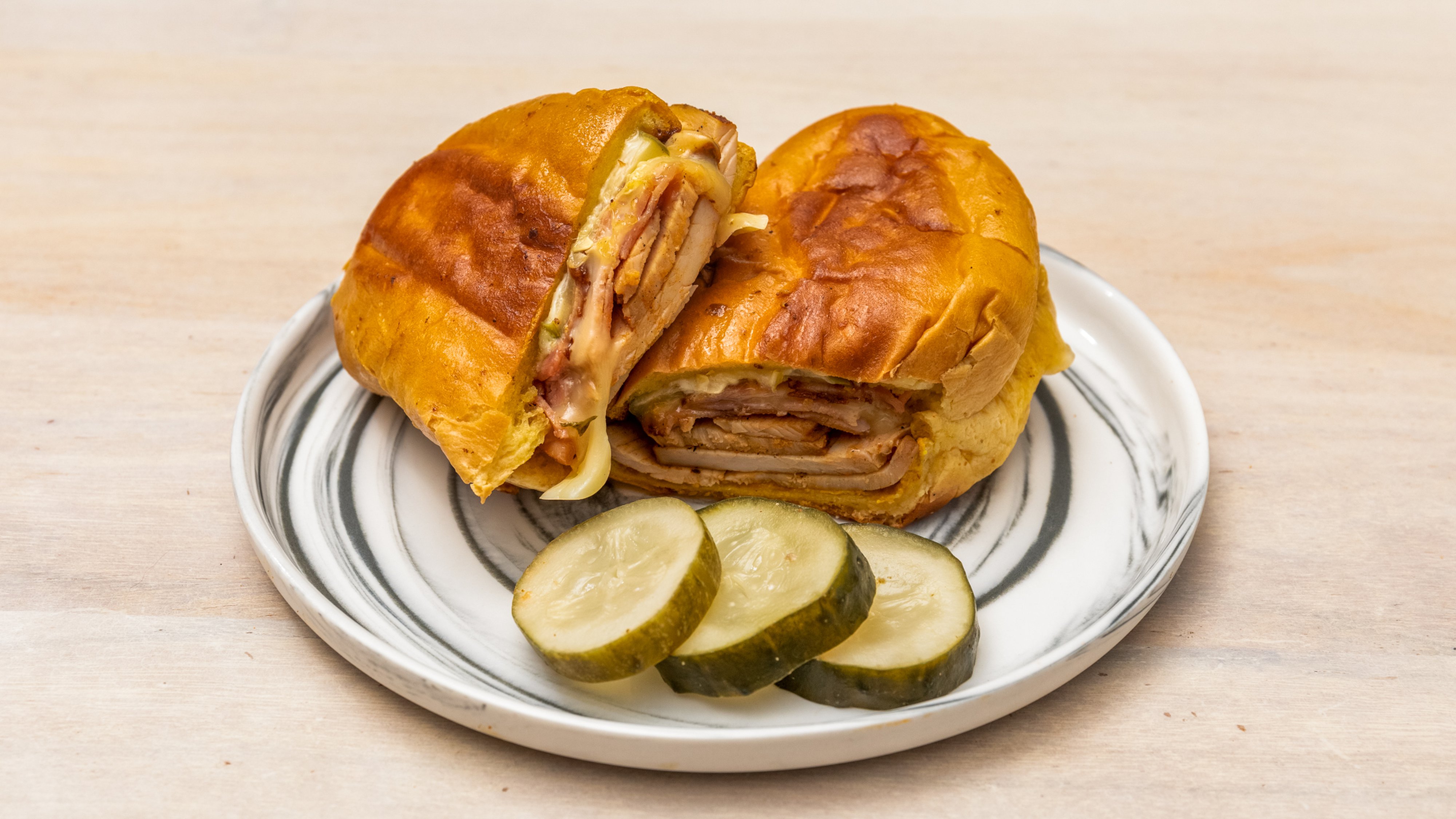 “Cue” Bano Turkey