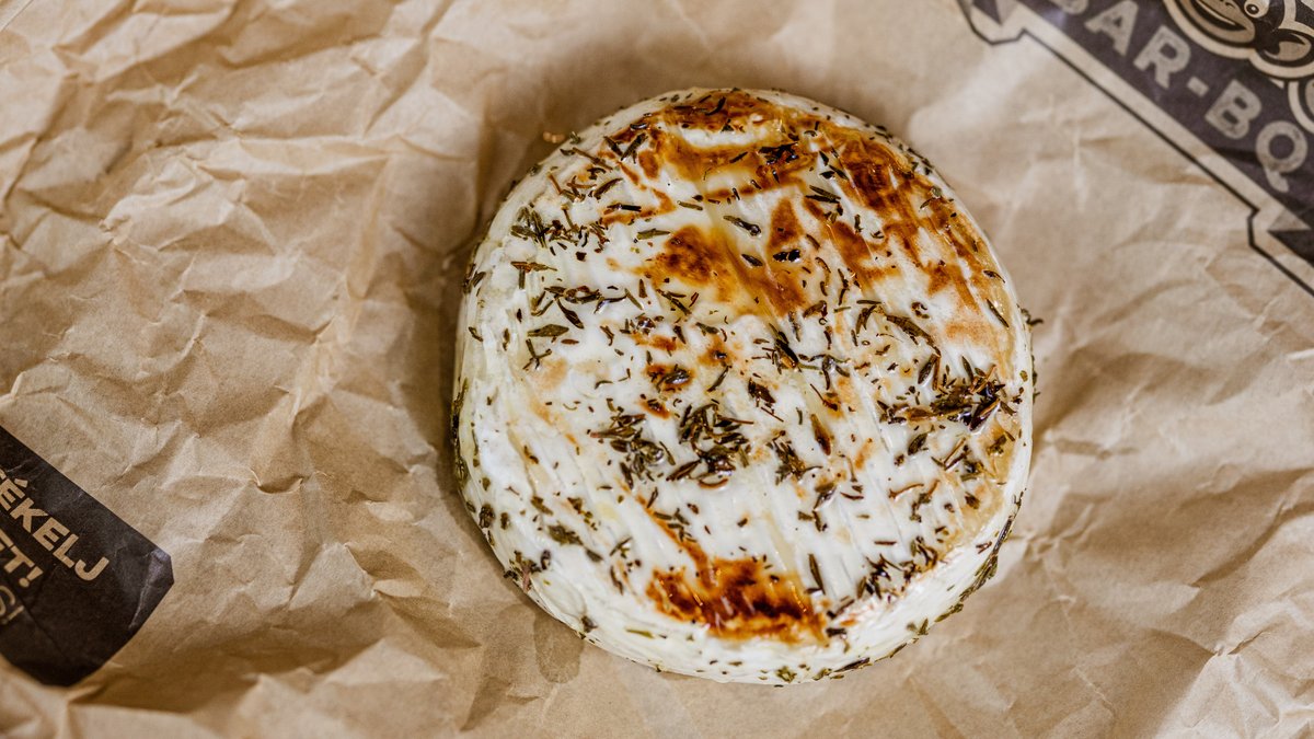 Camembert sajt