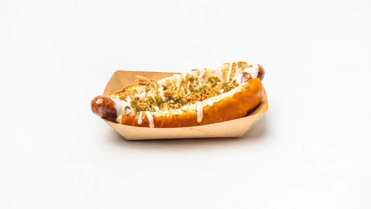 Jalapeño and blue cheese / Jalapeño a modrý syr hot dog 🌶️