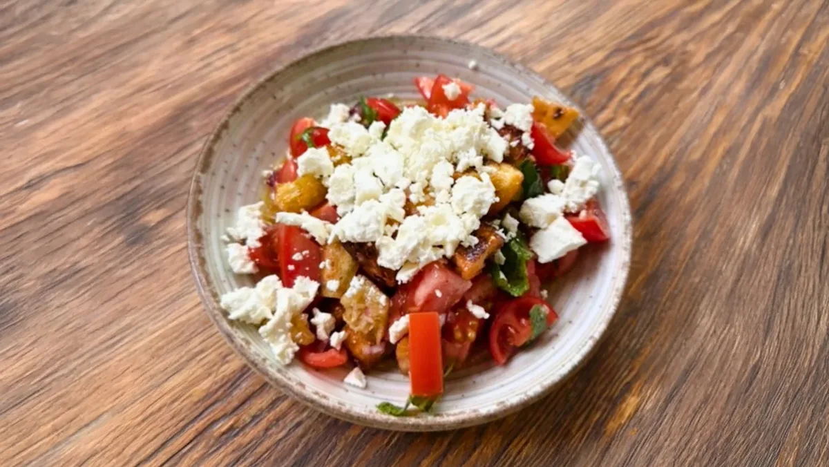 Kiparska Salata