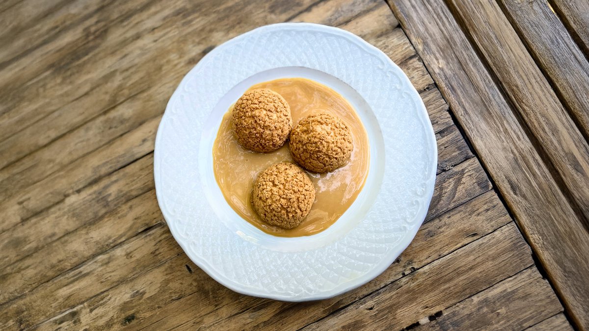 Smokvica Profiterole