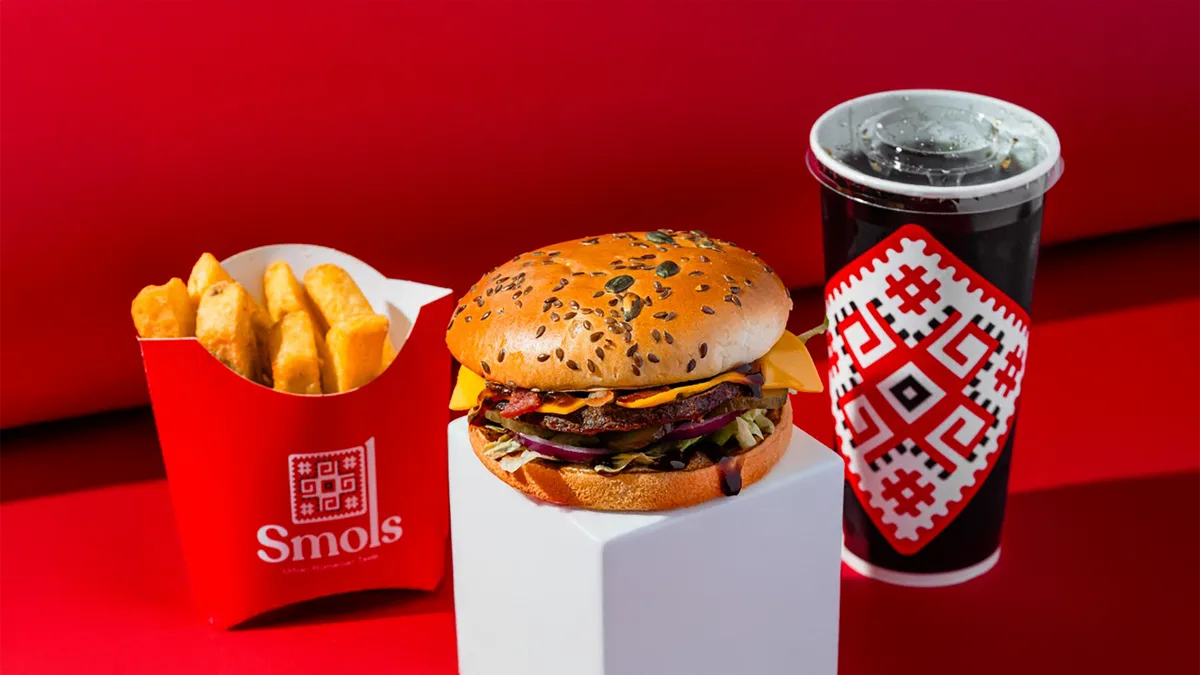 Meniu Cheeseburger Valah (BBQ) - Black Angus - Nou