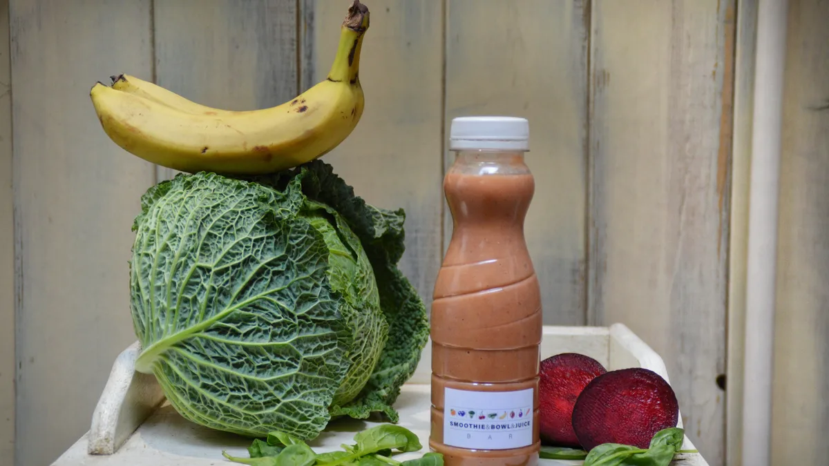 Cékla-spenót-zeller-banán smoothie