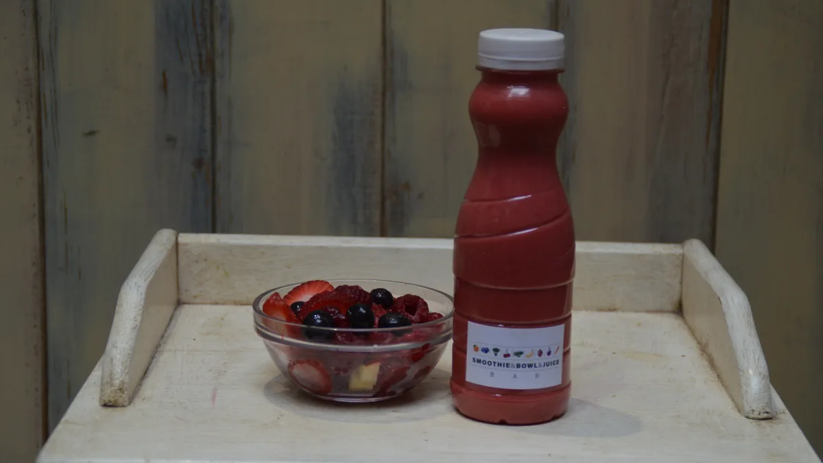 Menü - Avokádós friss saláta és 3dl friss Piros smoothie