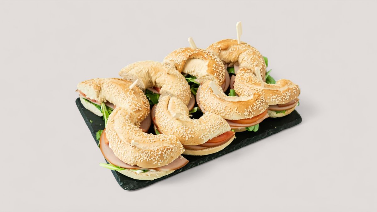Platter with 8 half pieces of Bagels