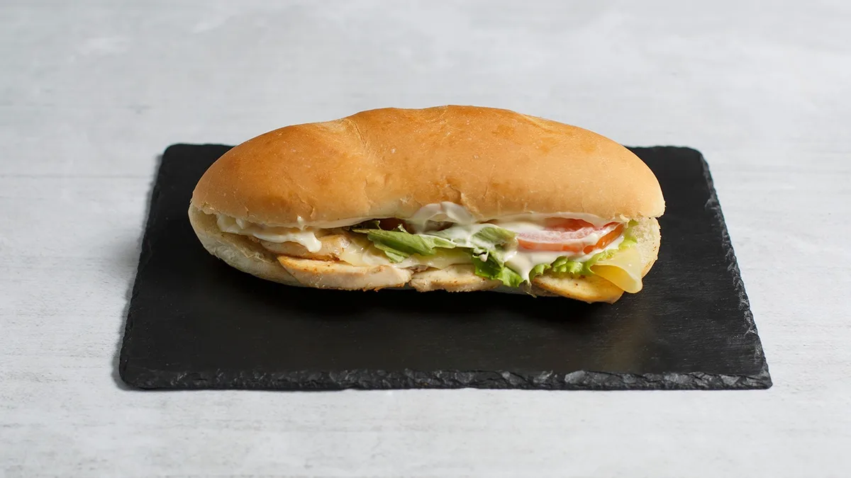 White Bun With Chicken and Cheese
