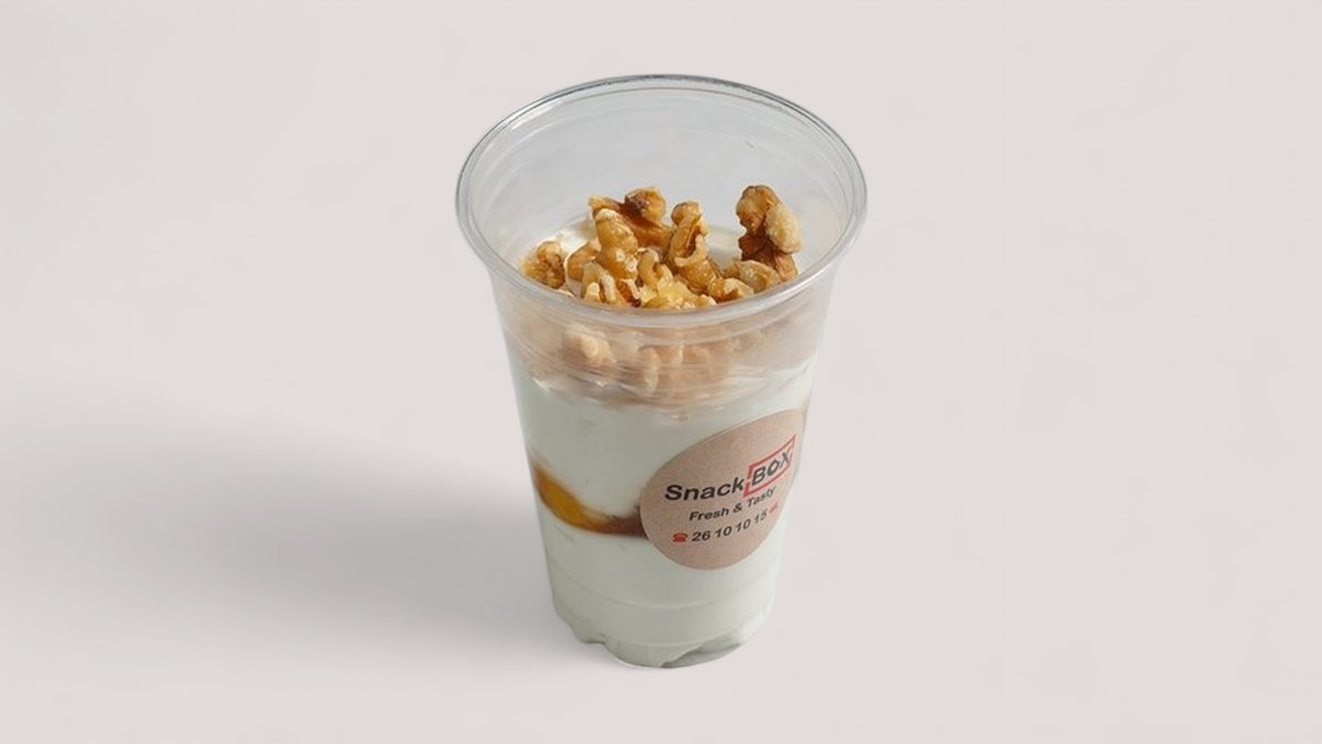 Yogurt With Honey and Walnuts