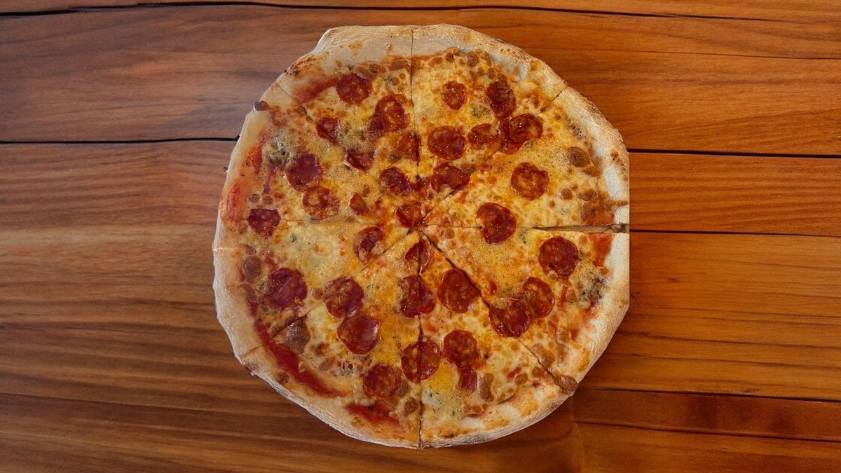 Pizza 4 Cheeses Spicy Salami 🌶️