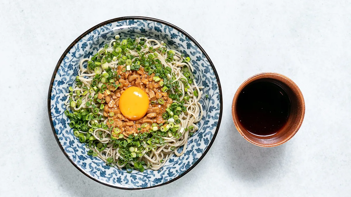 【おすすめ】月見納豆蕎麦