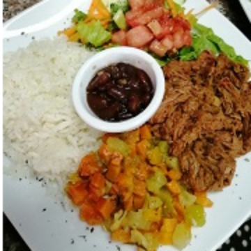 Casado Tipico con Carne
