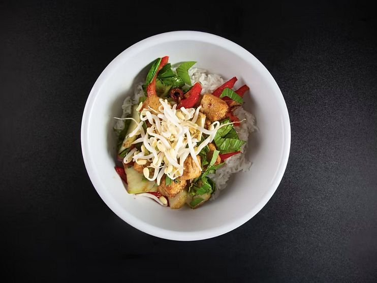 Grilované tofu so zeleninou a pakchoi a chilli