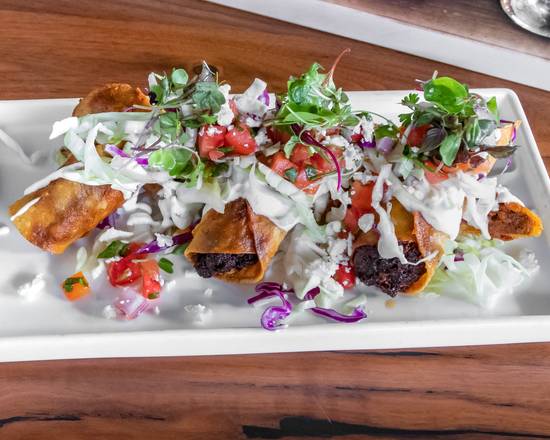TAQUITOS AL GUSTO