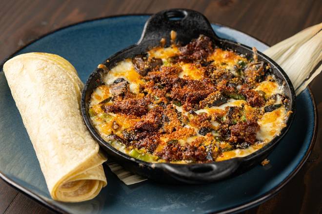 CHORIZO and MUSHROOMS CON QUESO