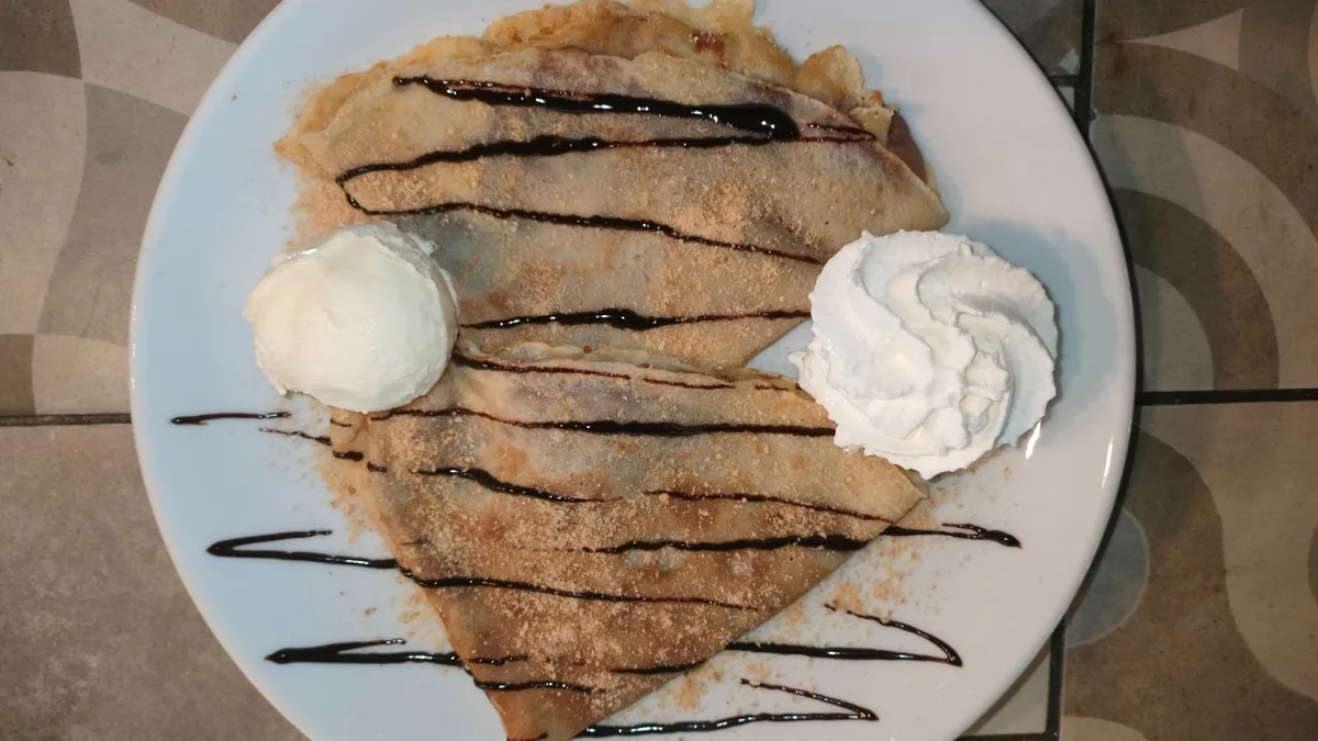Palačinke sa eurokremom i bananom