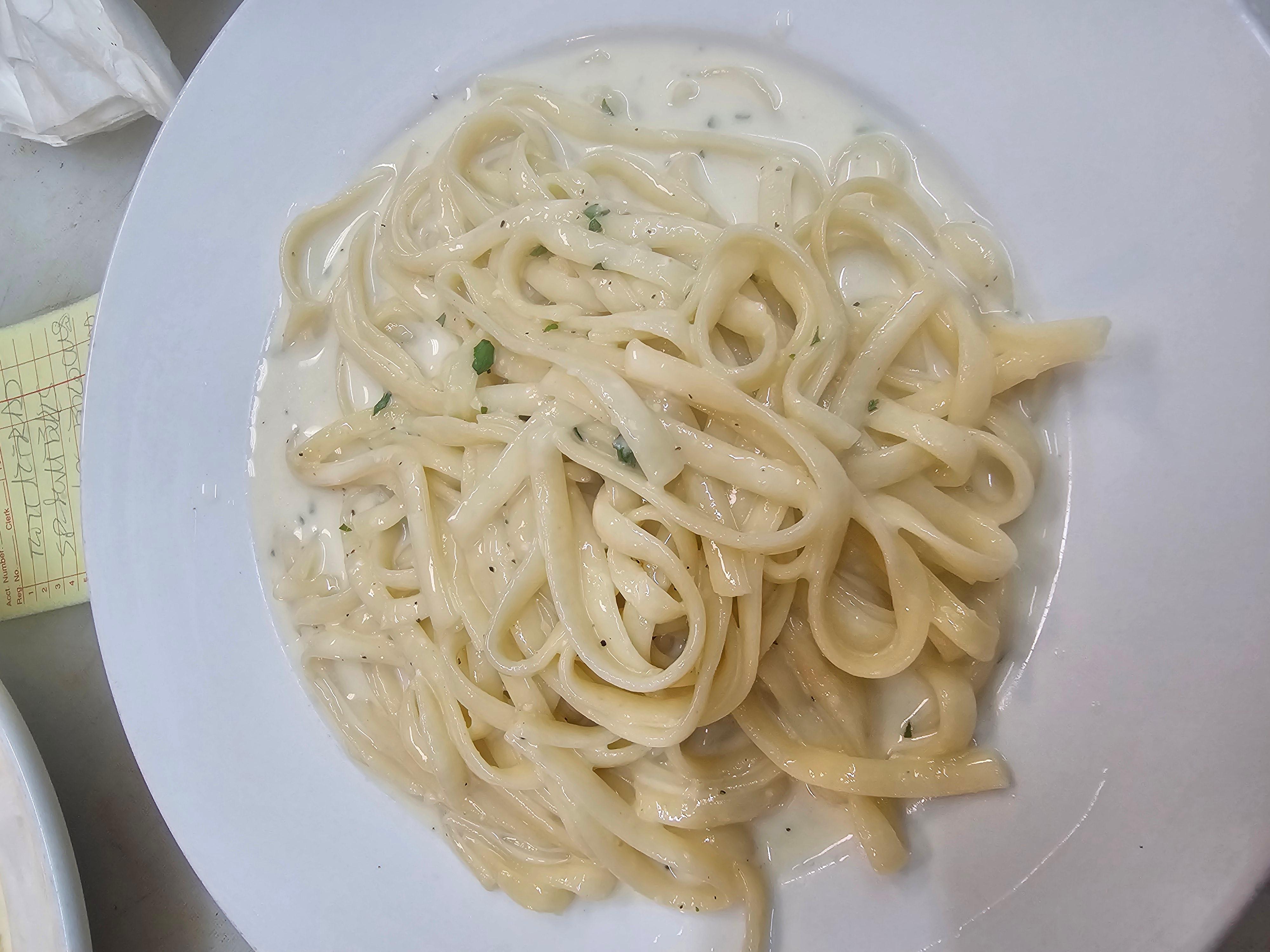 Fettuccine Alfredo
