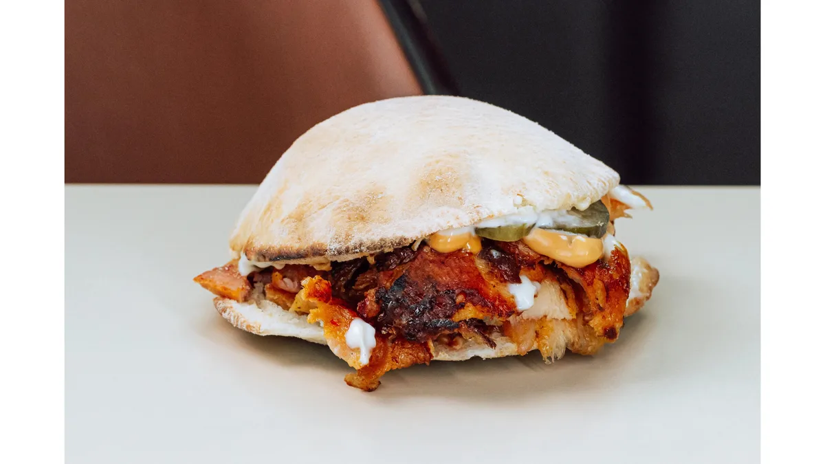 Burger Apollo Vitel-Purcel-Berbecut
