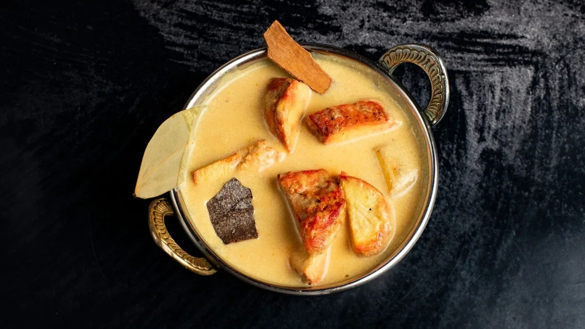 Chicken rezala