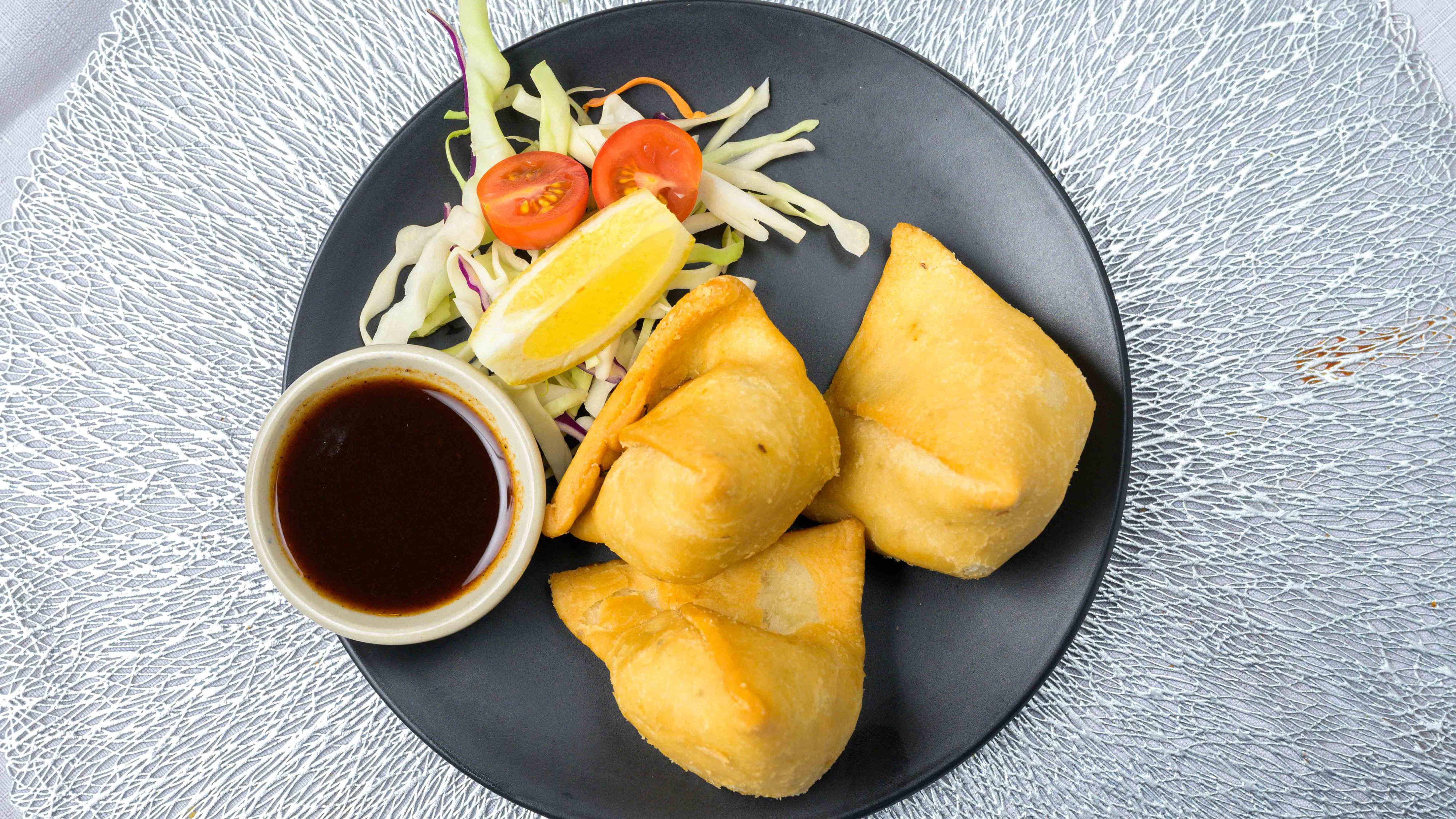 1. Vegetable Samosa (2 Pcs)