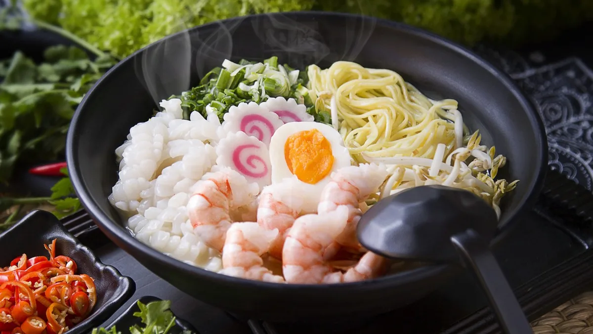 B4. Tenger gyümölcsei ramen