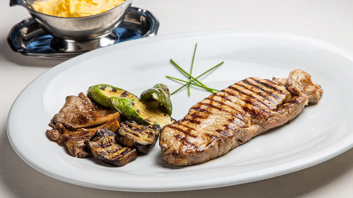 Entrecôte Σχάρας με Sauce