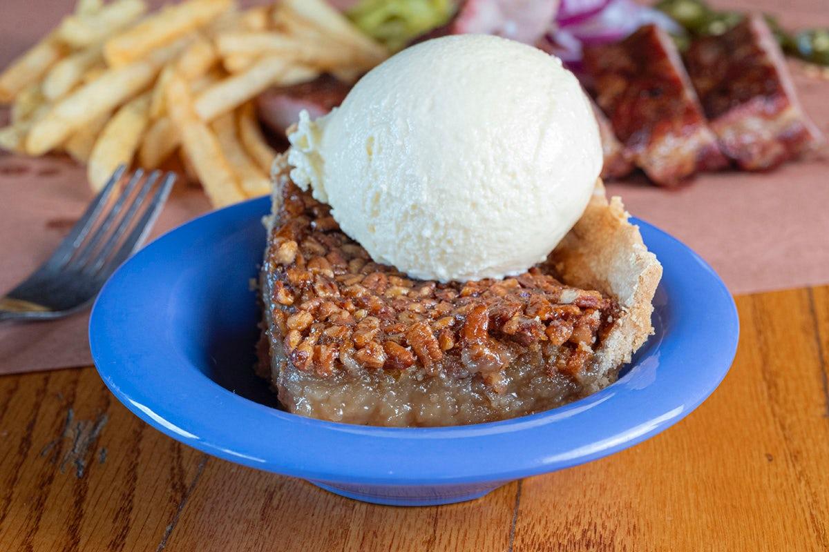 Pecan Cobbler w/ Ice Cream