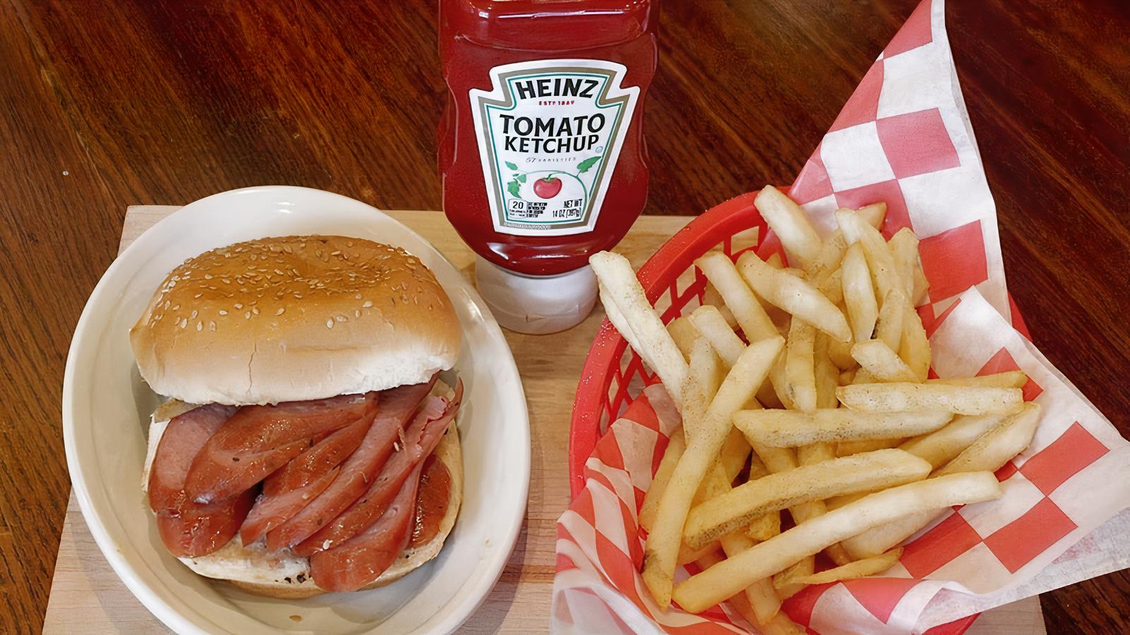 Traditional Mild Sausage Sandwich Basket