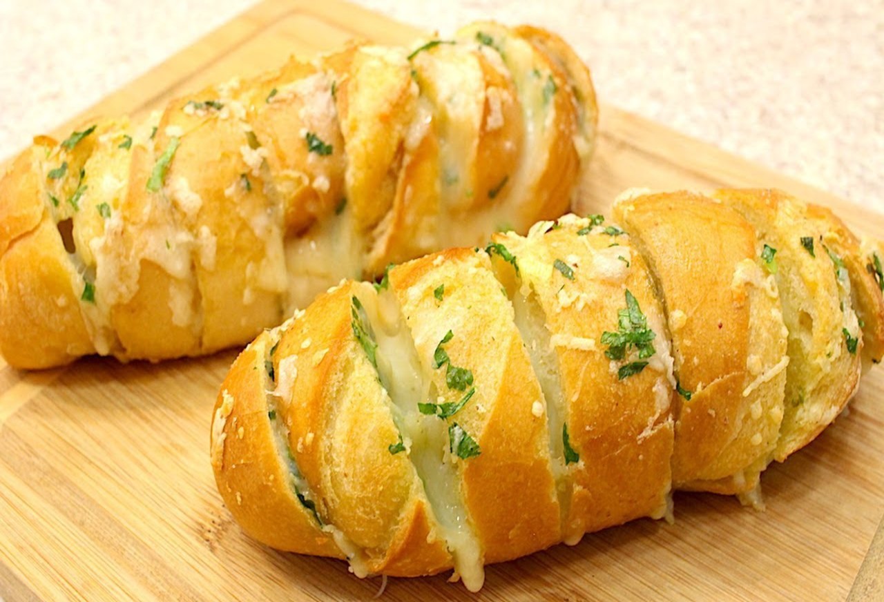 Espeto de Pão de Alho