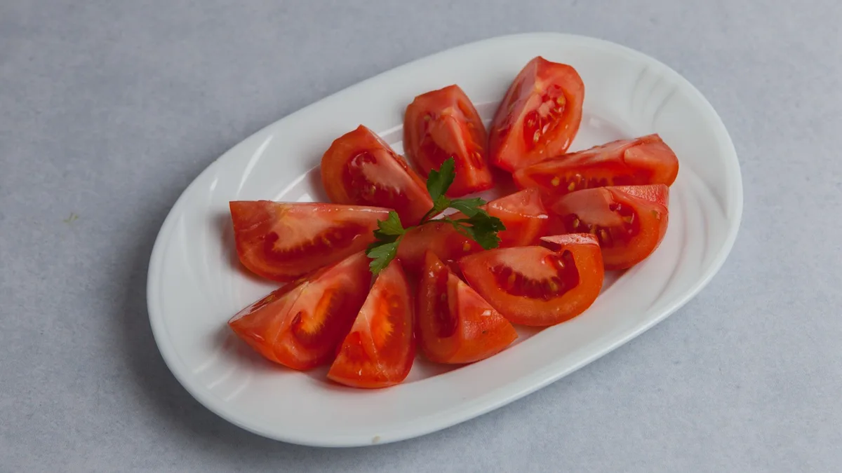 Paradajz salata