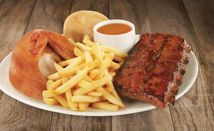 Demi-côtes levées et poitrine / Half Rack of Ribs and Chicken Breast
