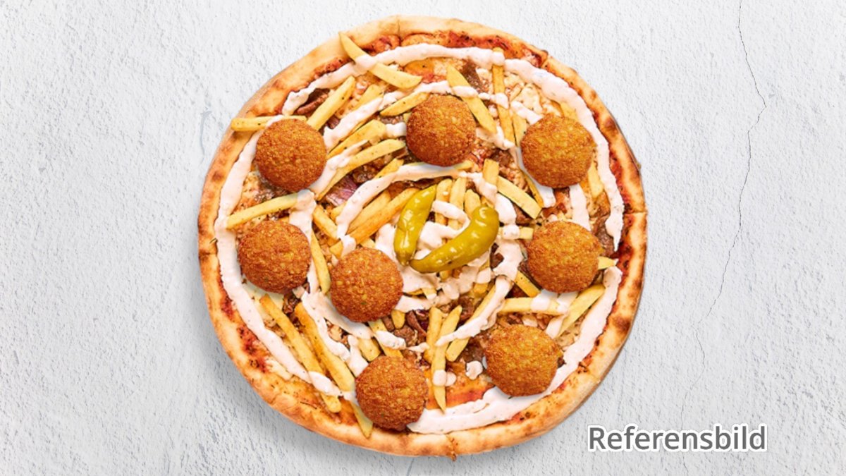 Falafepizza and Pommes Frites Vegan