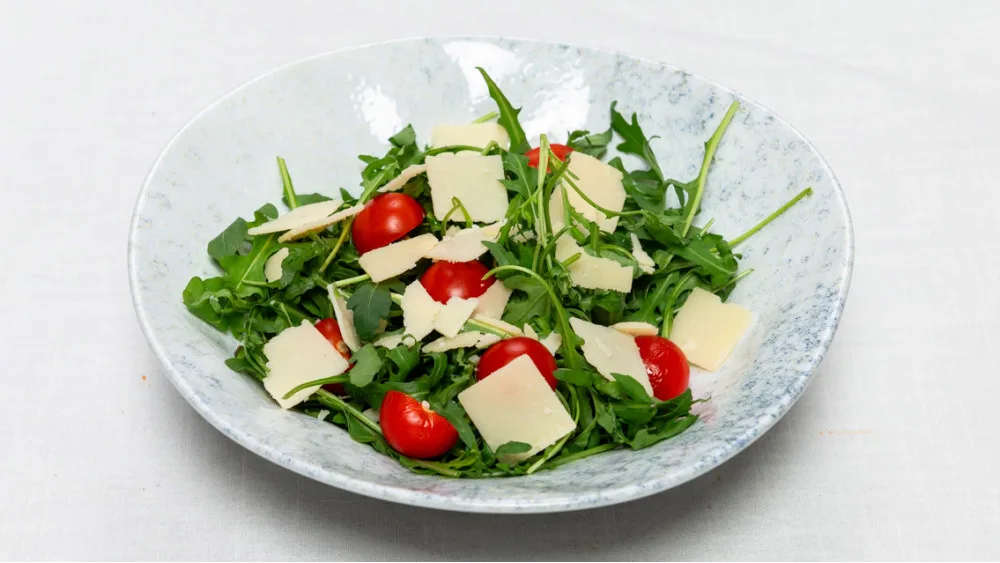 Rukola čeri parmezan