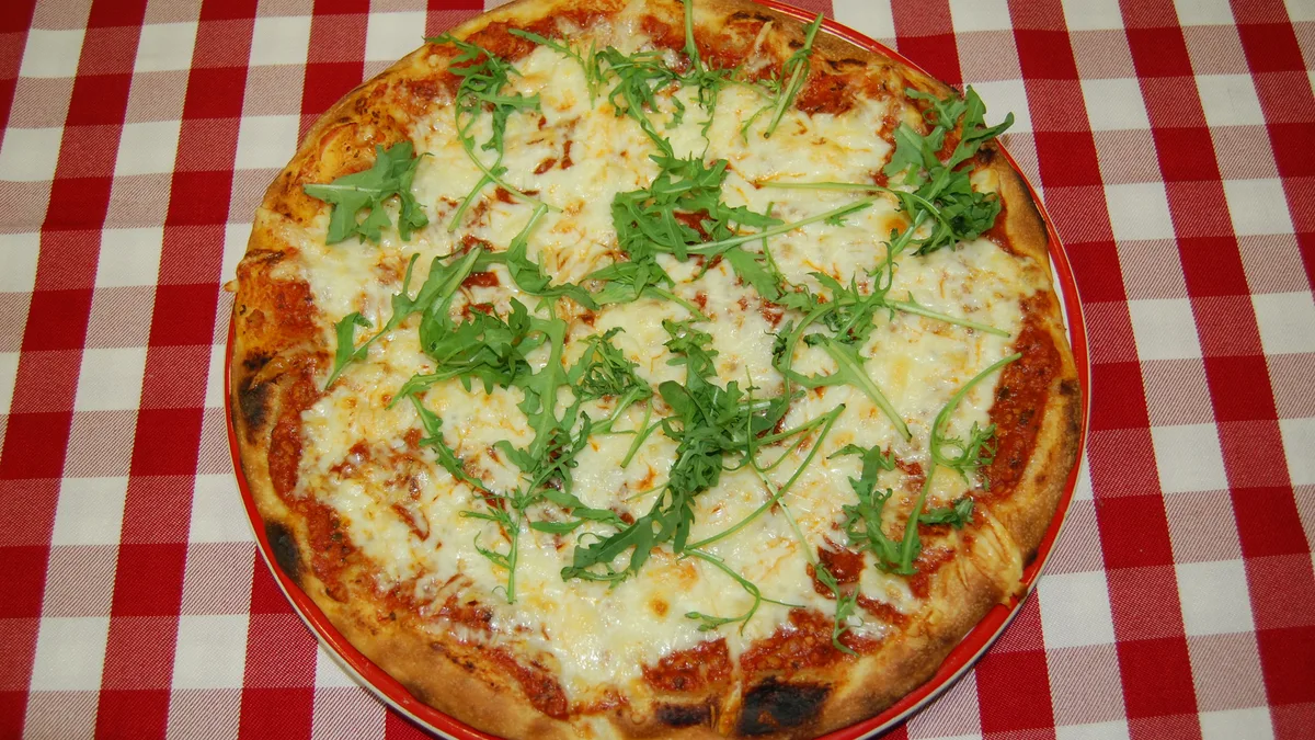 Bolognai pizza (40 cm)