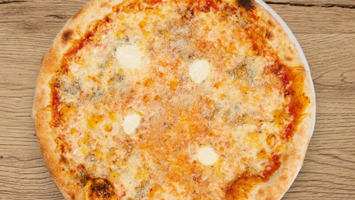 Négysajtos pizza (40 cm)