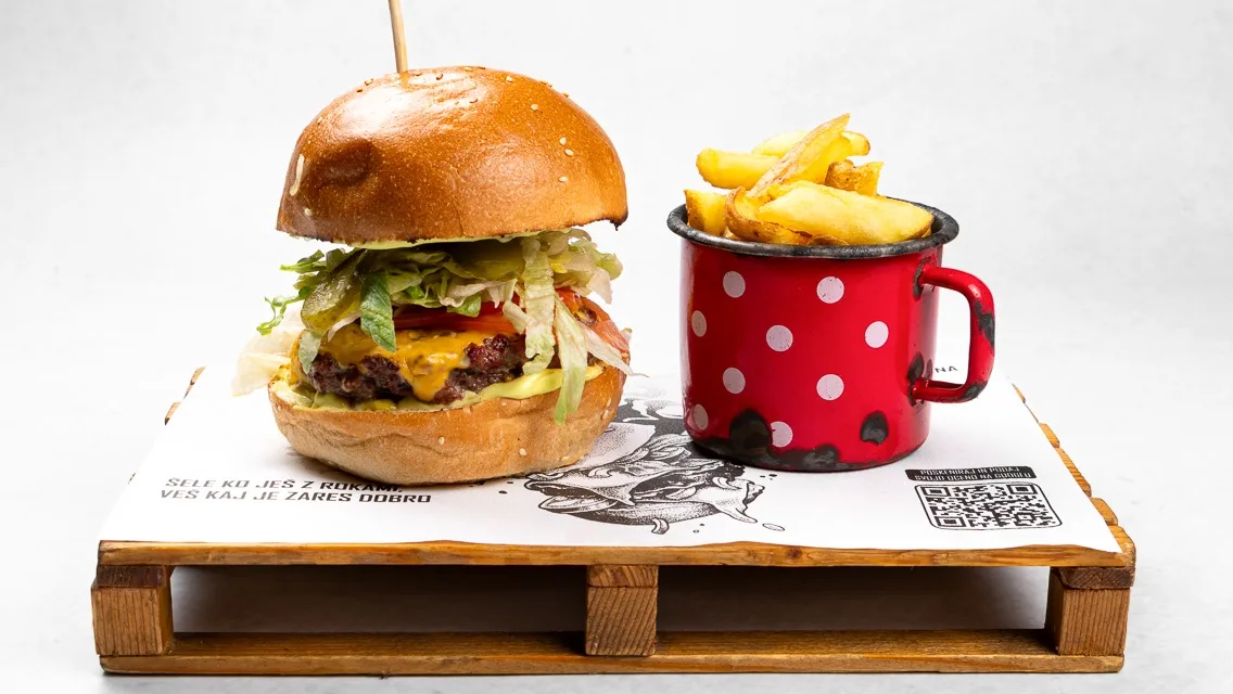 Klasični burger Brez imena