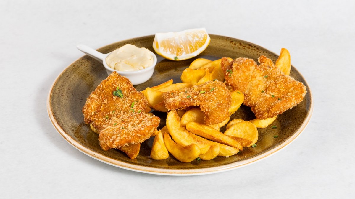 Ocvrta piščančja bedra brez kosti panirana v panko drobtinah
